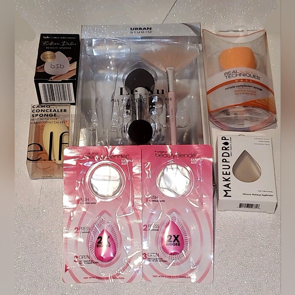 NEW - Bundle of 6 - Makeup Sponges, Fan Brush + Free Gifts - Real Techniques Elf